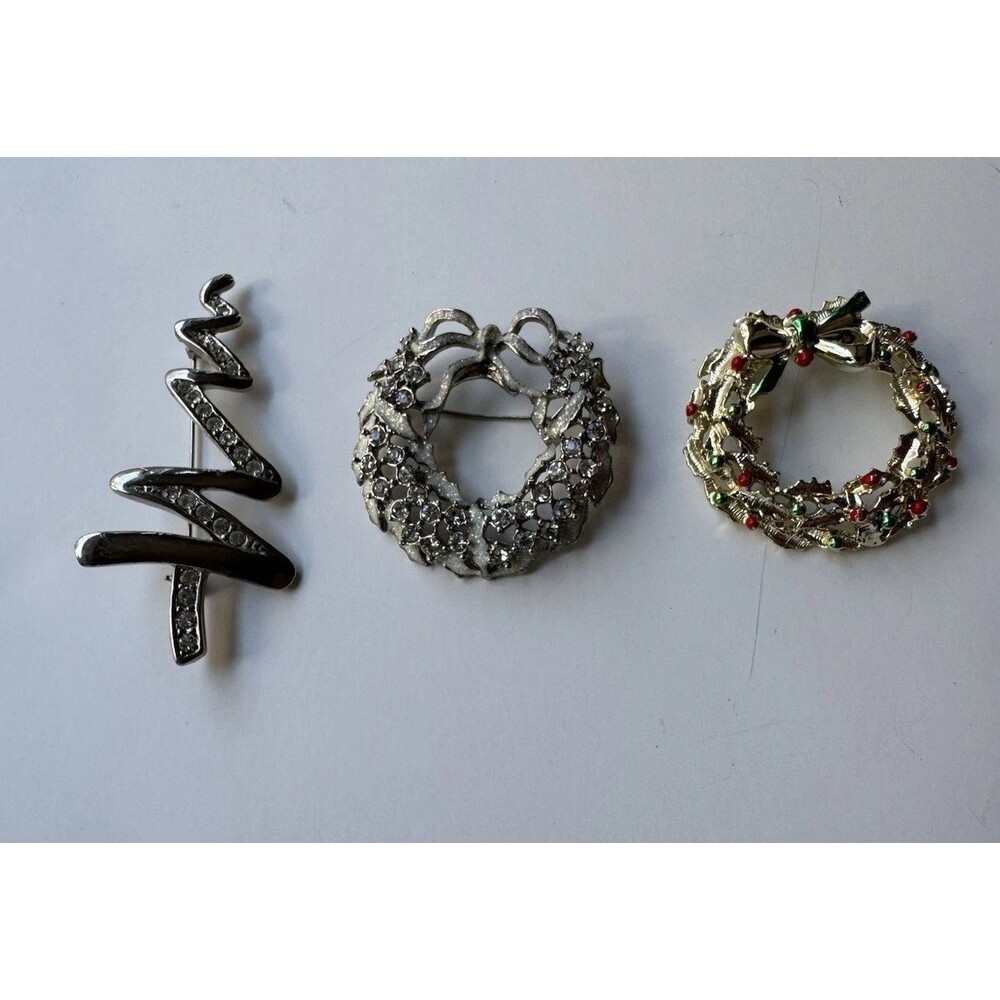Set 6 Vintage Christmas brooch Gold / Silver Tones Faux Gems Costume Wreath Tree - Picture 3 of 13